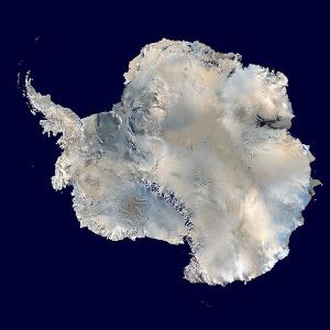 600px-Antarctica_6400px_from_Blue_Marble